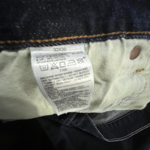 Old Navy Built in Tough Jeans Size 32x30 - Picture 7 of 8